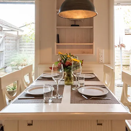 Haus Sonnenstrahl, Strandhaus Apartment Westerland